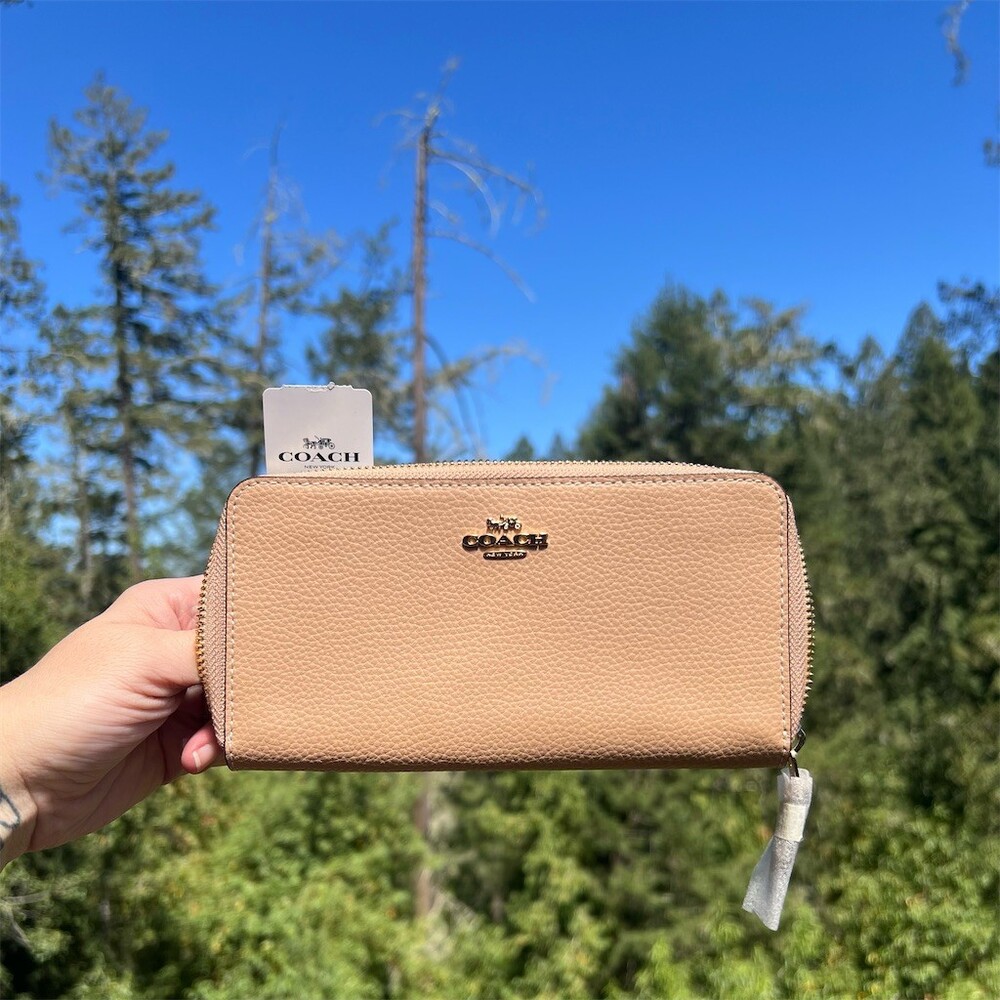 COACH Long Zip-Around Beige Pebble Leather Wallet Gold Hardware AUTHENTIC